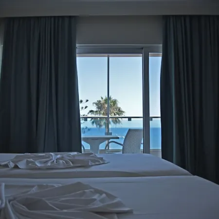 Bristol Sea View Apartments