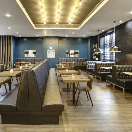 Sandman Signature London Gatwick Hotel