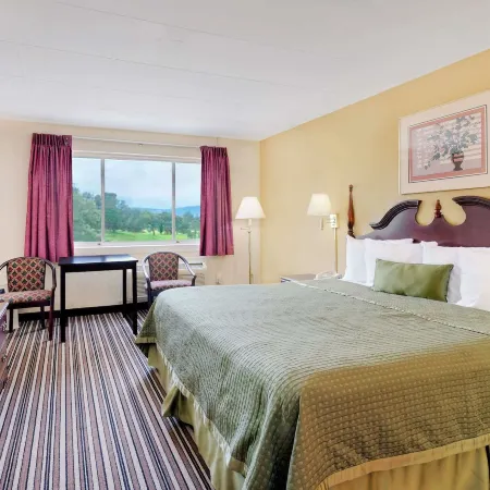 Travelodge by Wyndham Chambersburg