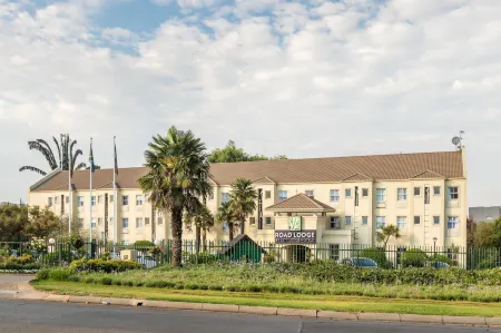 Road Lodge Isando Отели в г. Джермистон