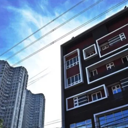 Jade Hotel and Suites