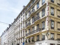 La Résidence Hotels near لابغيسكيل