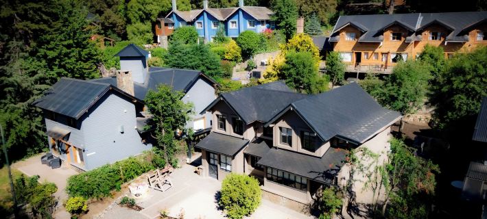 Las Cumbres Apart & Suites Hotels in Lacar Department
