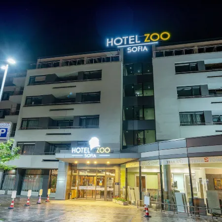 Hotel Zoo Sofia - Secured Paid Parking