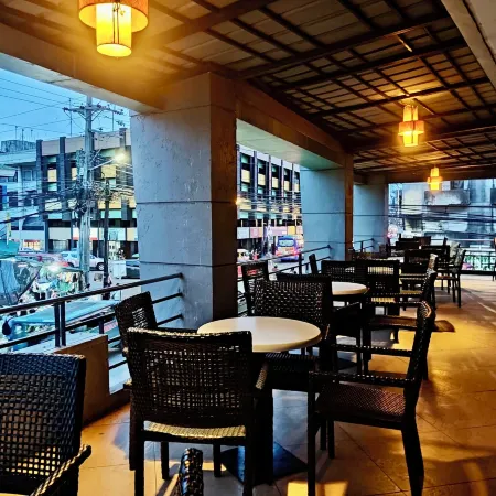MO2 Westown Hotel Bacolod - Downtown