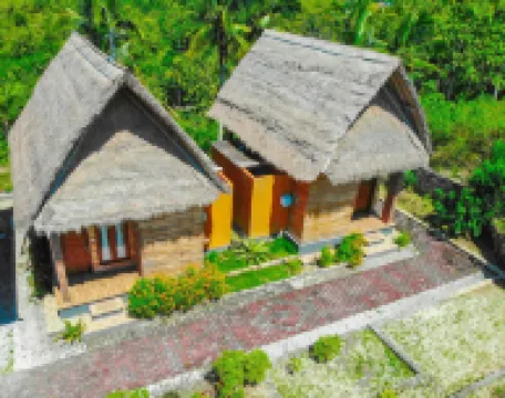 บาตัง โกลเด้น ฮิลล์ วิลล่า โรงแรมใกล้หาด Atuh Beach