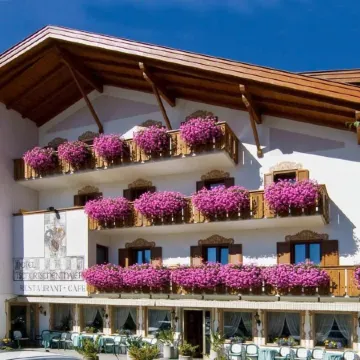 Hotel Tschurtschenthaler