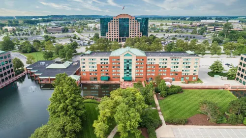 Elimwood Hotel, A Ramada by Wyndham Hotels in Earth City