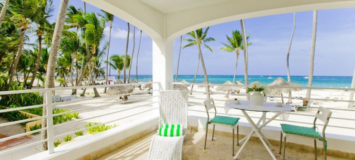 Prime Ocean View Punta Cana Apartments - 3-Bedroom Getaway with Private Terrace on Bávaro Beach Ξενοδοχεία στην πόλη Bavaro