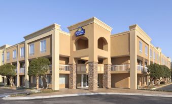 Days Inn by Wyndham Greenville