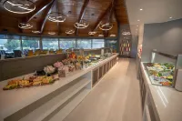 Distinction Luxmore Hotel - breakfast