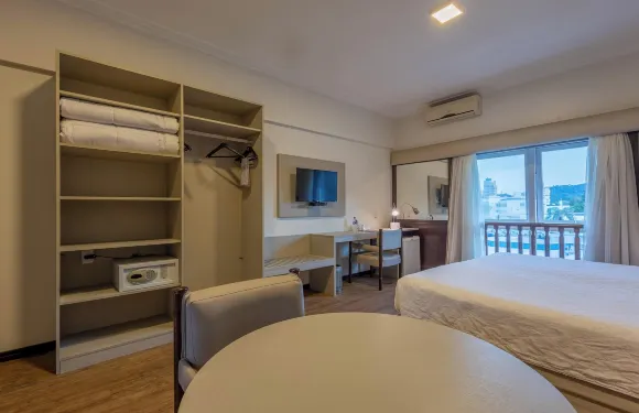 布盧梅瑙廣場酒店