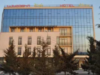 Hotel Shine Palace Отели рядом с достопримечательностью «Станция метро Грмагеле»