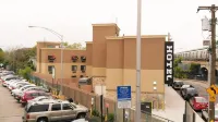 Hotel Mint JFK Airport Hotels in Long Beach