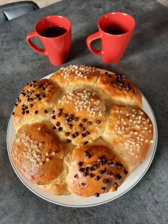 Chambres d'Hotes l'Amandier Отели в г. Лане