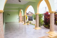 Jayliz Lodge Tema Hoteles en Tema