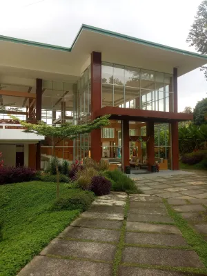 Pondokan Tjiburial Hotell i Ciburial