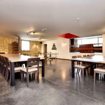 Unique Holiday Home with Pool Near Park & Ski Area