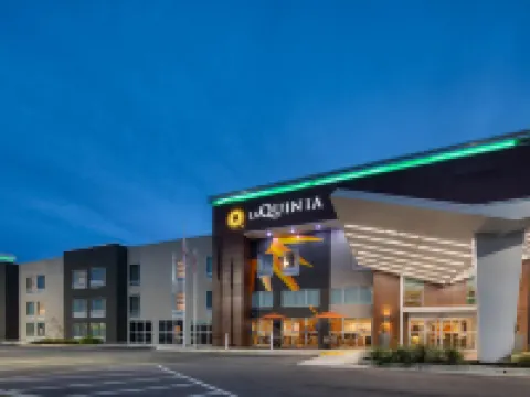 La Quinta Inn & Suites by Wyndham Perry Hotels in Perry