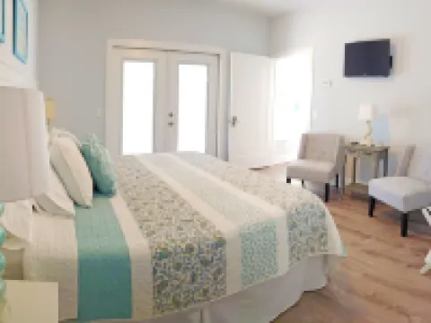 Darien Waterfront Inn Hotels in Darien