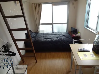 Guest House Zwell Hakata Nishijin Hotel di Sawara Ward