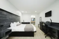 Sapphire Inn & Suites Hotels in Deer Park