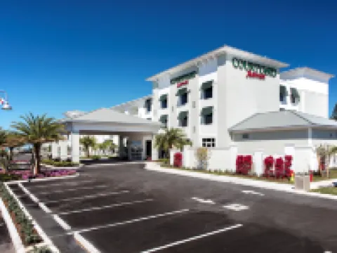 Courtyard Faro Blanco Resort Hotels in Marathon