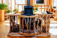 Hakuba Pension & Log Hotel Meteor