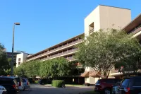 Rosen Inn at Pointe Orlando - parking