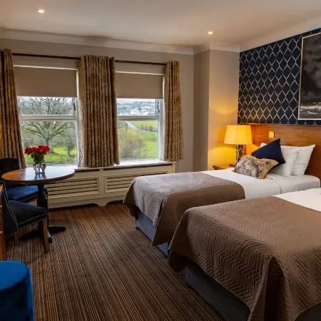 The Lakeside Hotel & Leisure Centre