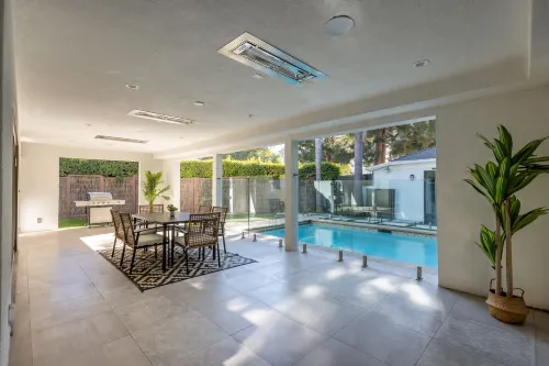 5 Bedroom Home with Pool & Guest House