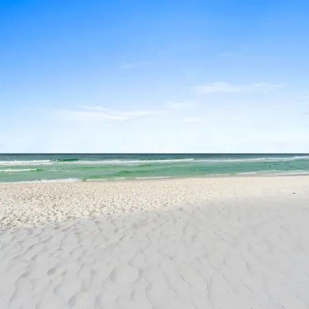 Summerhouse Beach Resort by PHG