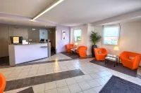 Hotel Formules Club Bordeaux Cenon Отели в г. Сенон