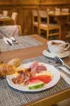Hotel Taescherhof - breakfast