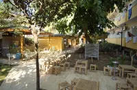 Club Hotel Sunbel โรงแรมใกล้หาดเบลดิบี