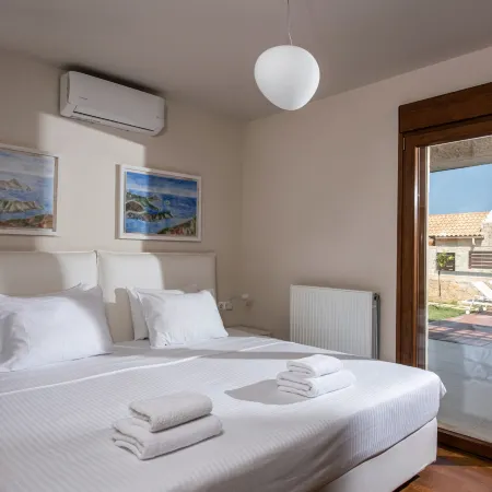 Omega House in Crete