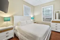 Bananas Foster Guesthouse - Bungalows