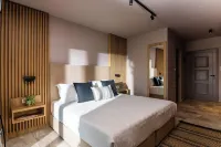 Petra Nera Skiathos, Philian Hotels & Resorts - balcony