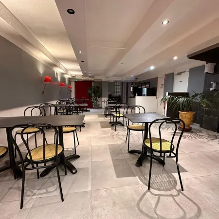 L'Escale d'Alès Hotel