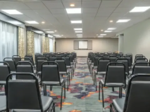 La Quinta Inn & Suites by Wyndham Seattle Federal Way Hotels in Federal Way