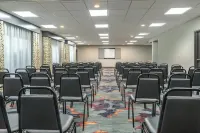 La Quinta Inn & Suites by Wyndham Seattle Federal Way