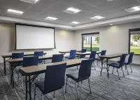 Holiday Inn Express & Suites Peru - Lasalle Area Hotel a Oglesby