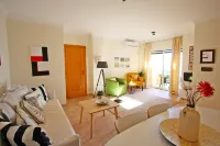 Oliveira in Tavira With 1 Bedrooms and 1 Bathrooms