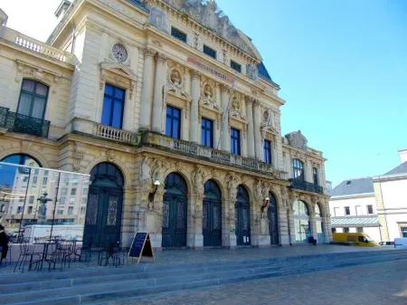 Hôtel de La Croix de Malte Отели в г. Шербур-Октевиль