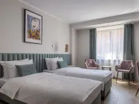 Hotel H12 Отели рядом с достопримечательностью «Центр города»