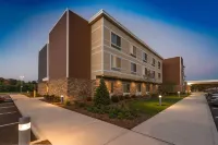 Fairfield Inn & Suites Plymouth White Mountains Hotels in 