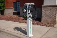 Holiday Inn Express & Suites ALBEMARLE by IHG - Parkplatz