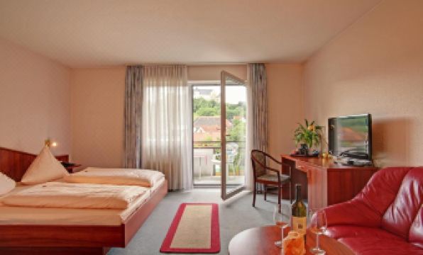 Land-Gut-Hotel BurgBlick
