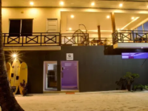 Wave Crest Retreat Hotels in Thulusdhoo