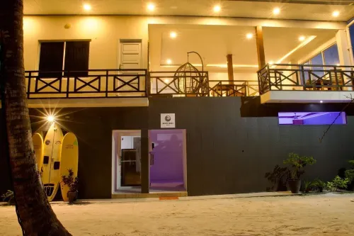 Wave Crest Retreat Hotel di Thulusdhoo